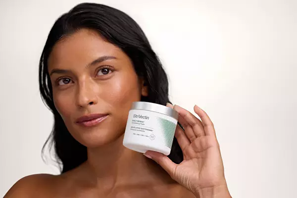 Exfoliačné pleťové vankúšiky Advanced Resurfacing Daily Reveal™ (Exfoliating Pads) 60 ks