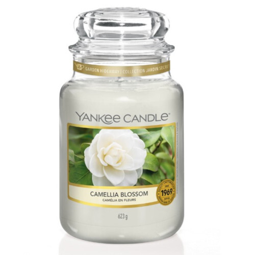 Lumânare aromatică Flori Camellia Classic mare 623 g