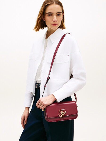 Dámska kožená crossbody kabelka Script AW0AW18399GNE