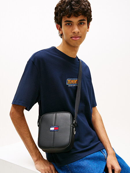 Férfi crossbody táska Tjm Ess Daily AM0AM14292BDS