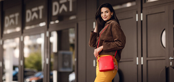 Dámská crossbody kabelka Essel Red