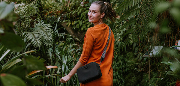 Dámská crossbody kabelka Sigi Black
