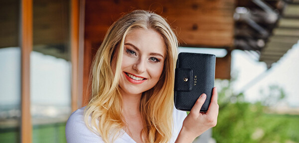 Dámská kožená peněženka Ebba Black