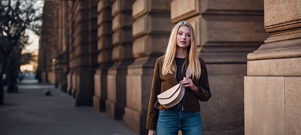 Dámská ledvinka Tricia Creme