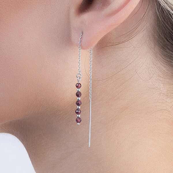 Stříbrné řetízkové náušnice s granátem AJKNS005