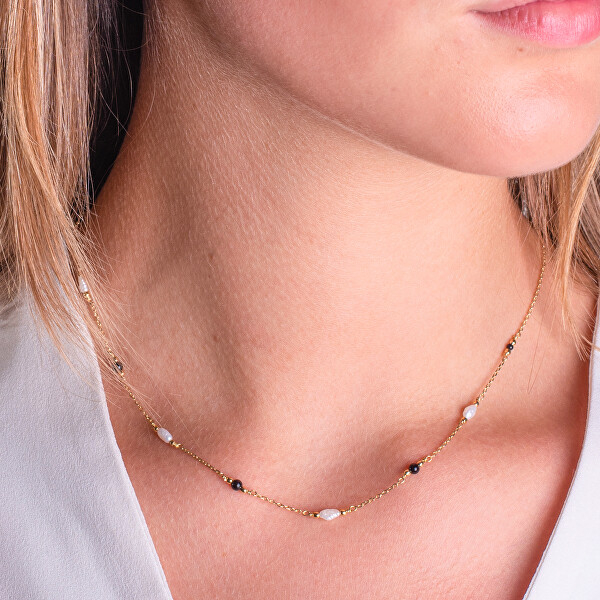 Slušivý pozlacený náhrdelník s pravými perlami a achátem AL5253.01.000