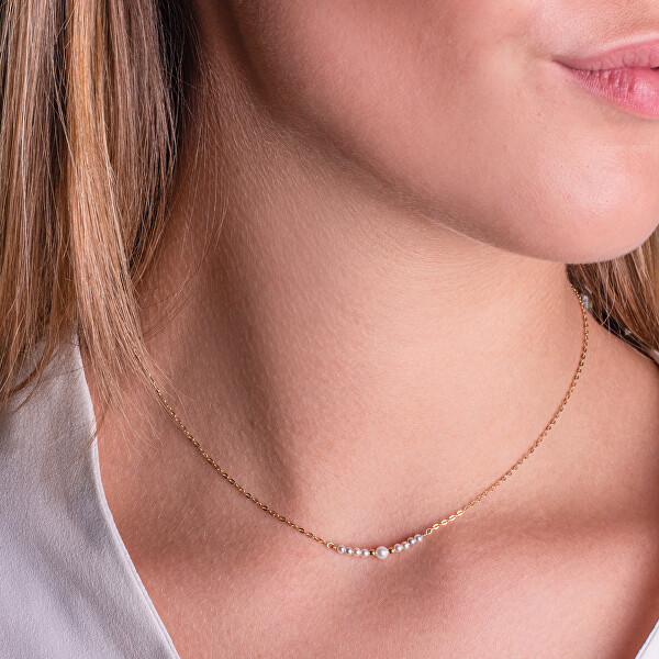 Slušivý pozlacený náhrdelník se syntetickými perlami AL5162.01.000