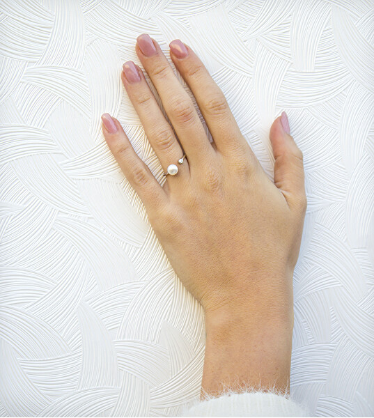 Otevřený stříbrný prsten s pravou sladkovodní perlou AGG467