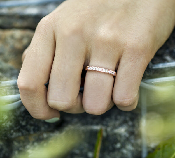Ružovo pozlátený strieborný prsteň s kryštálmi AGG188