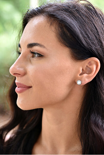Ermäßigtes Schmuckset mit Perlen und Zirkonen (Ohrringe, Ringdurchmesser 50 mm)