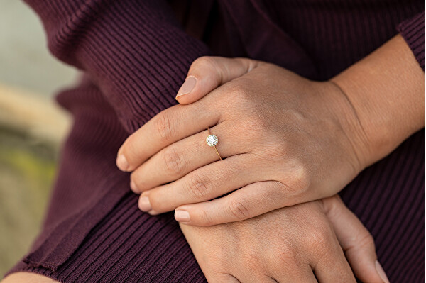 Okouzlující zásnubní prsten z bílého zlata GR003W48AU