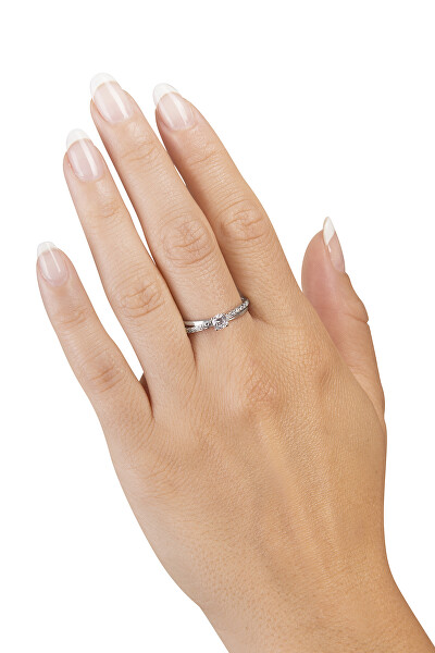 Pôvabný prsteň s kryštálmi z bieleho zlata 229 001 00810 07