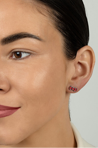 Asymetrické stříbrné náušnice Hello Kitty EA1211W