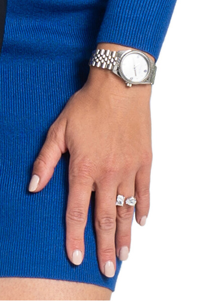 Blyštivý stříbrný prsten s čirými zirkony RI070W