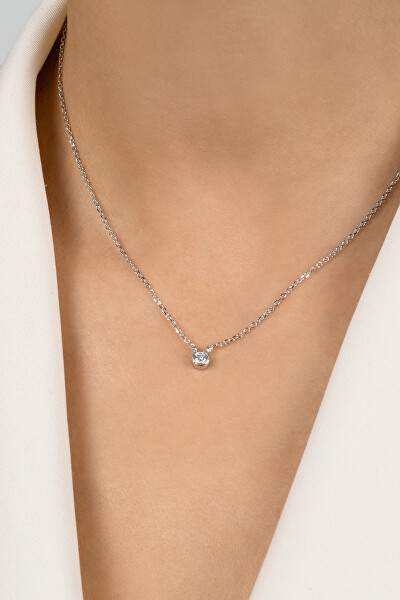 Elegantný strieborný náhrdelník so zirkónom NCL86W