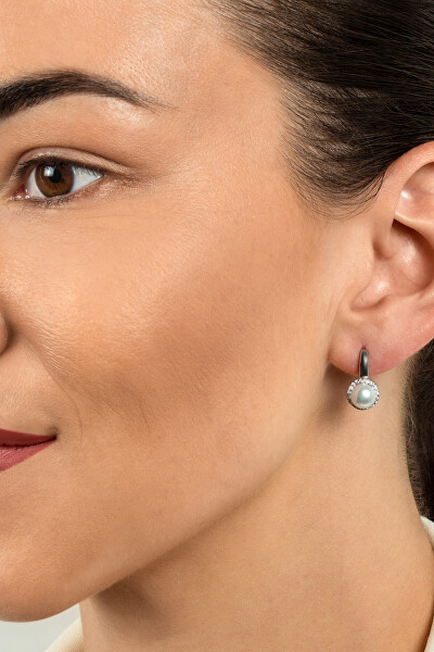 Eleganti orecchini in argento con perle e zirconi EA419W