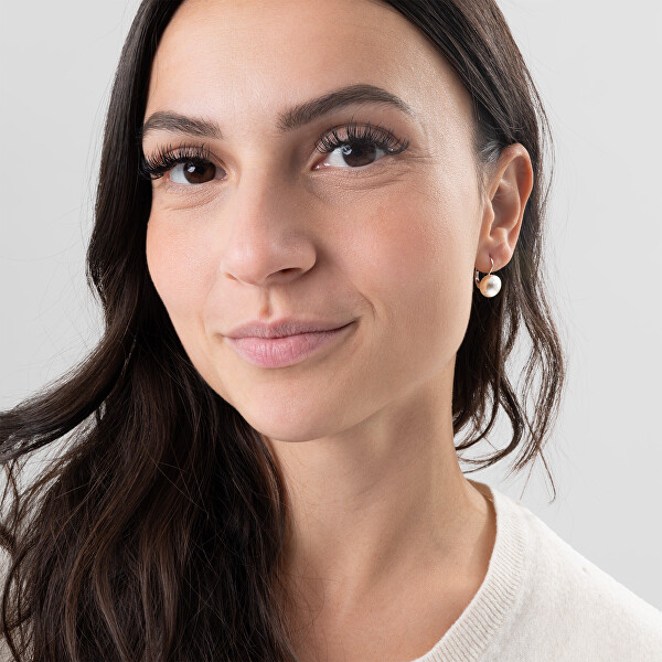 Elegantní stříbrné náušnice se syntetickou perlou 438 001 01234 0400000