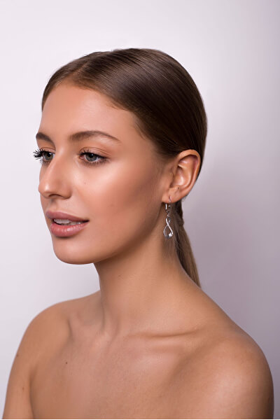 Eleganti orecchini in argento con zirconi SILVER022