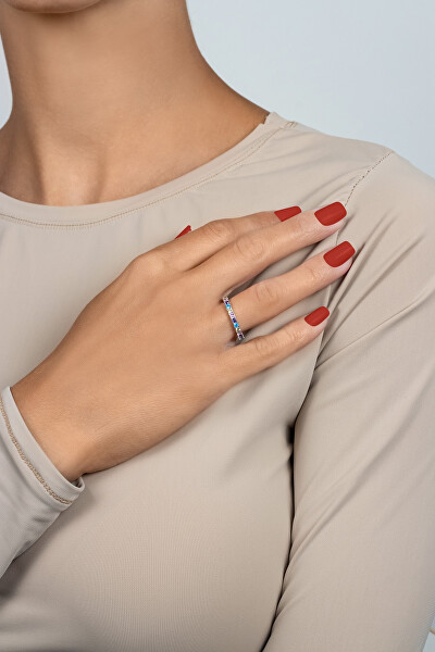 Hravý pozlátený prsteň s farebnými zirkónmi RI116YRBW