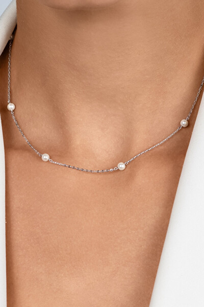 Jemný strieborný náhrdelník s Majorica perlami NCL141W
