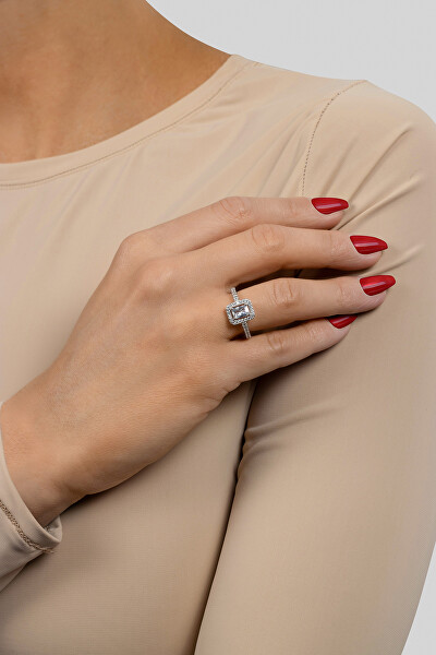 Luxusní stříbrný prsten se zirkony RI051W
