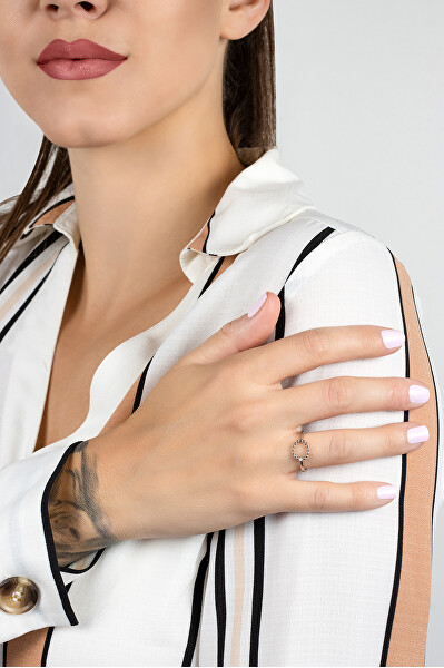 Moderno anello da donna con zircone trasparente RI009W
