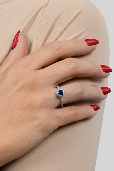 Okouzlující stříbrný prsten se zirkony RI054WB
