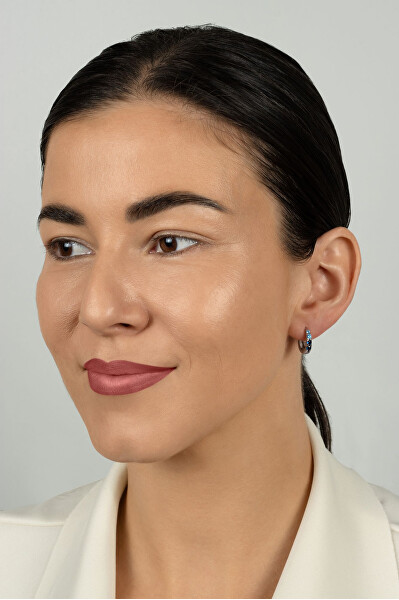 Oslnivé stříbrné kruhy s barevnými zirkony EA1222WB