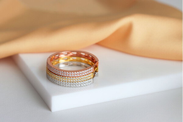 Bezaubernde vergoldete Ringe mit Zirkonen EA770Y