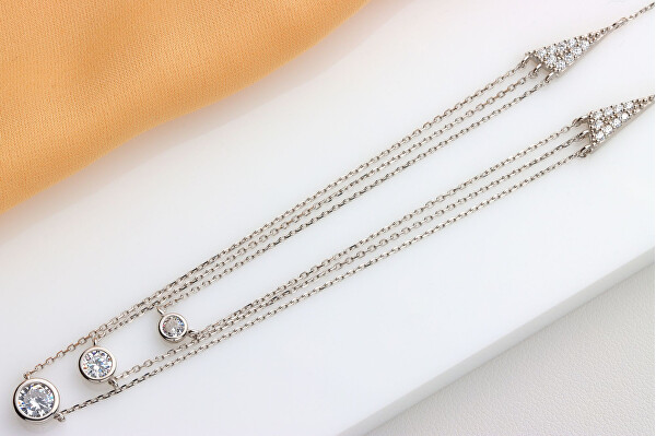 Půvabný stříbrný náhrdelník se zirkony NCL147W