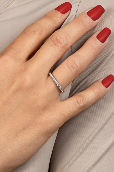 Půvabný stříbrný prsten se zirkony RI085Y