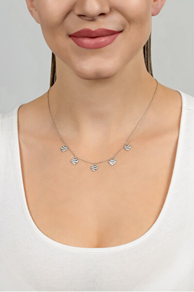 Romantický pozlacený náhrdelník se srdíčky NCL11Y