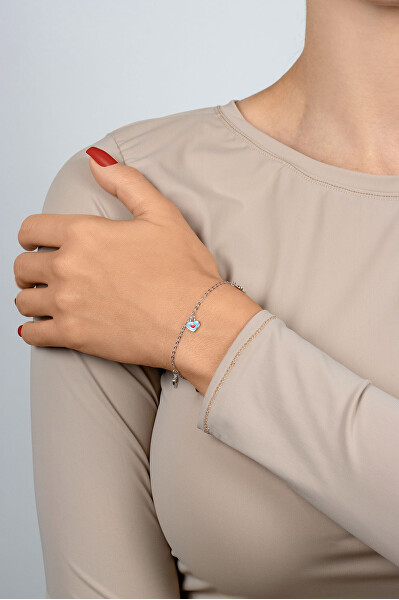 Romantico bracciale in argento con cuoricini BRC153W