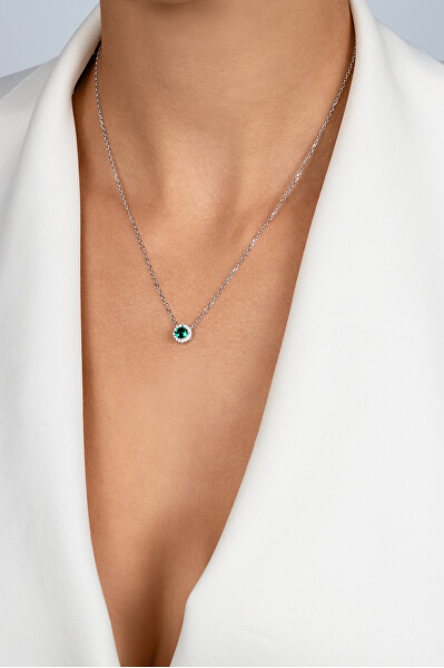 Trblietavý strieborný náhrdelník so zirkónmi NCL136WG