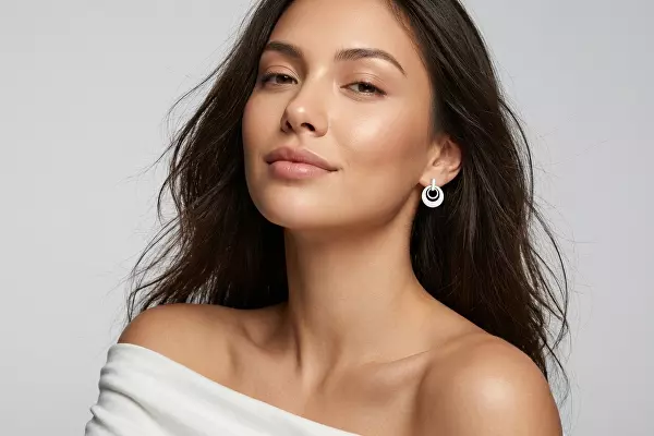 Titanové elegantní náušnice s keramikou 0588-01