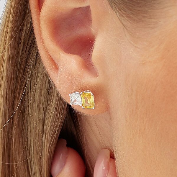 Elegante orecchino singolo in argento con zirconi Fancy FEY07