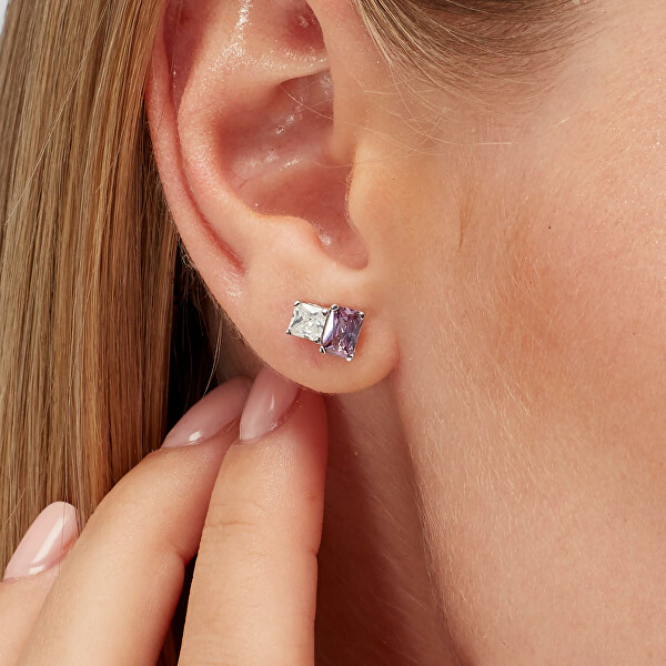 Elegante orecchino singolo in argento con zirconi Fancy FMP10