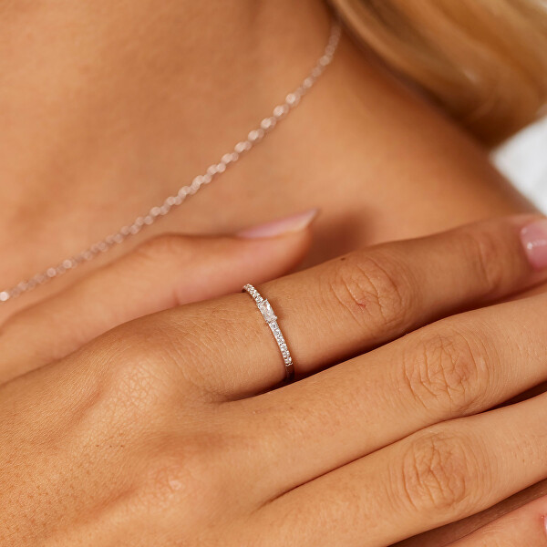 Půvabný stříbrný prsten se zirkony Fancy Infinite White FIW167