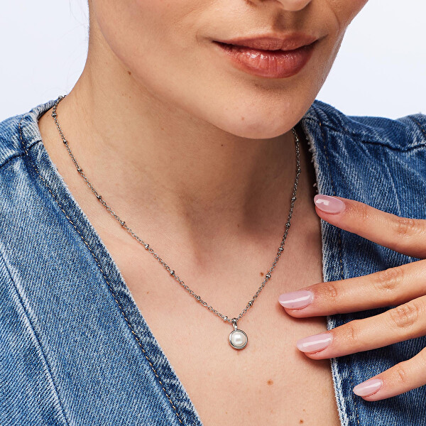 Stříbrný náhrdelník s perlou shell Essential BNL133