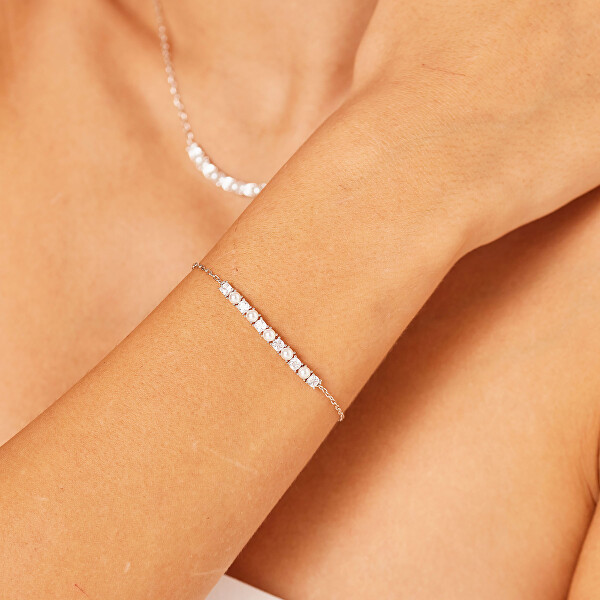 Stříbrný náramek se zirkony a umělými perlami Infinite White Fancy FIW172