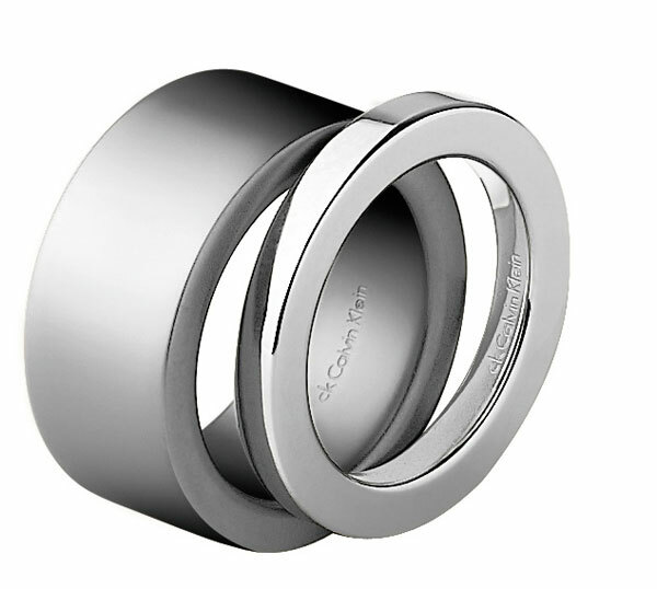 Výrazný oceľový prsteň Donna KJ1DMR08010