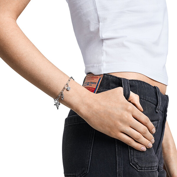 Moderní ocelový náramek s přívěsky DX1604040