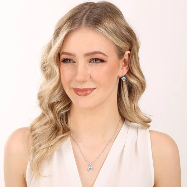 Srdíčková souprava šperků s krystaly Preciosa 39161.1 & blue s.opal (náušnice, řetízek, přívěsek)