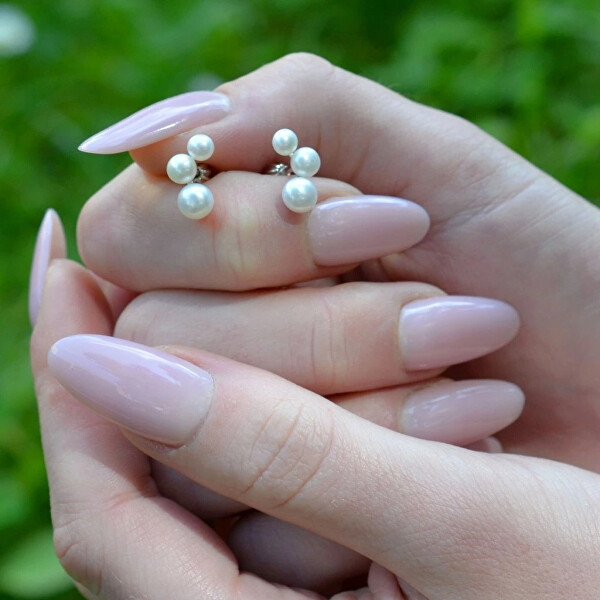 Stříbrné náušnice pecky s pravými říčními perlami  21101.1B