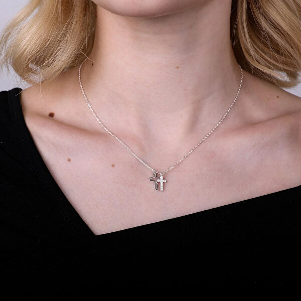 Stříbrný náhrdelník s křížkem 12012.1