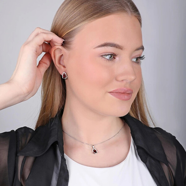 Stříbrný náhrdelník Srdce s pravým granátem 12090.3