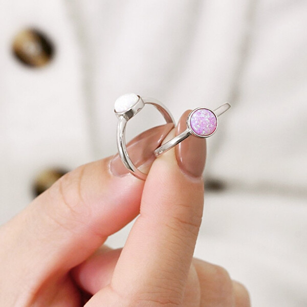 Stříbrný prsten s bílým opálem 15001.1 white