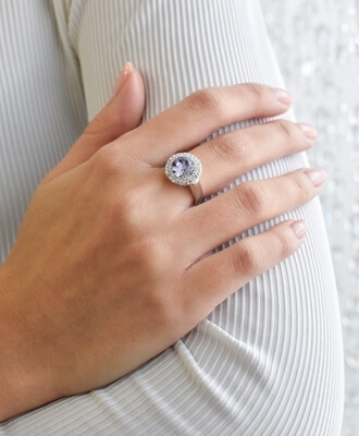 Stříbrný prsten s fialkovým krystalem Swarovski 35026.3