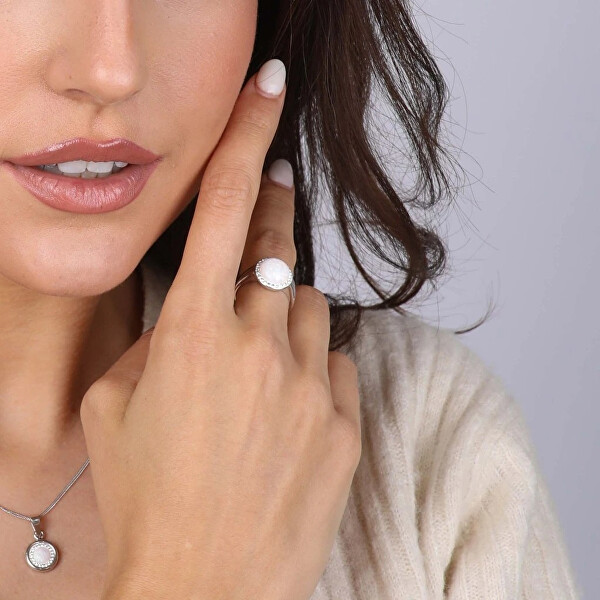 Stříbrný prsten se syntetickým bílým opálem a krystaly Preciosa 35060.1 White