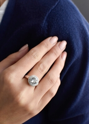 Silber Ring mit glitzerndem Swarovski Kristall 35026.1